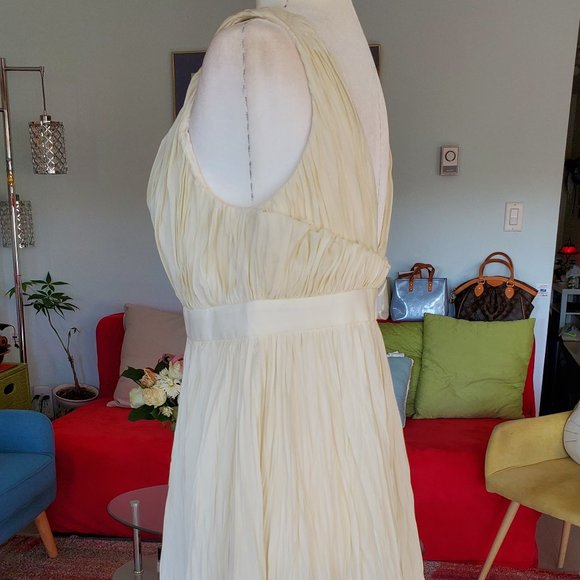 Givenhy - Picture 2 of 4